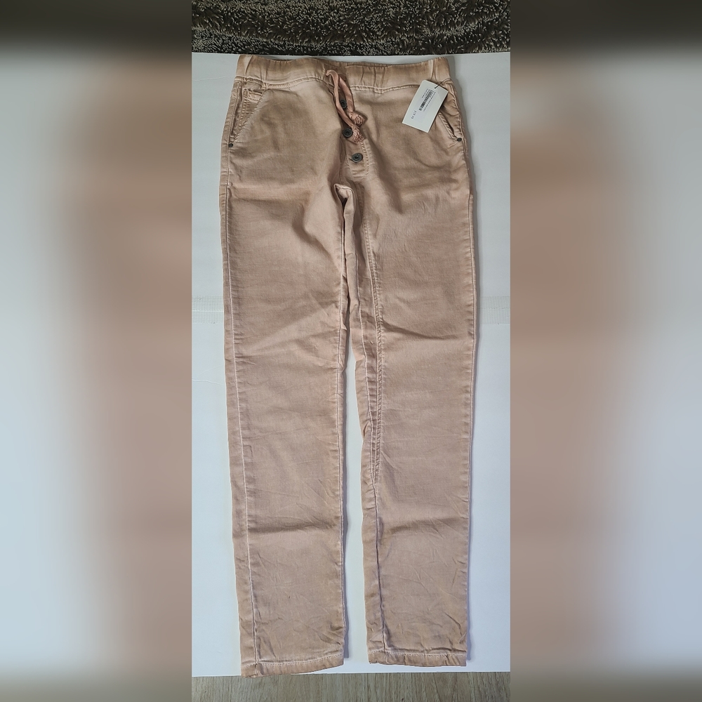 Boutique Brand stretchy soft material soft pink. New